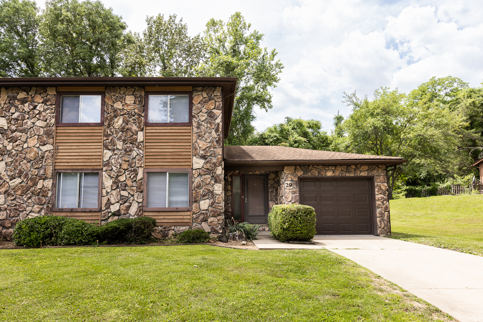 29 Innsbruck Ln - 1